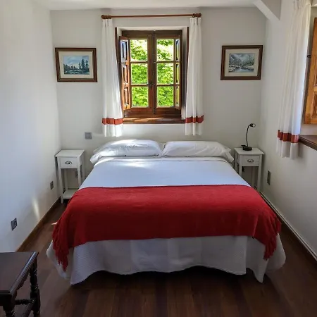 Revolgo 4* 산틸라나델마르